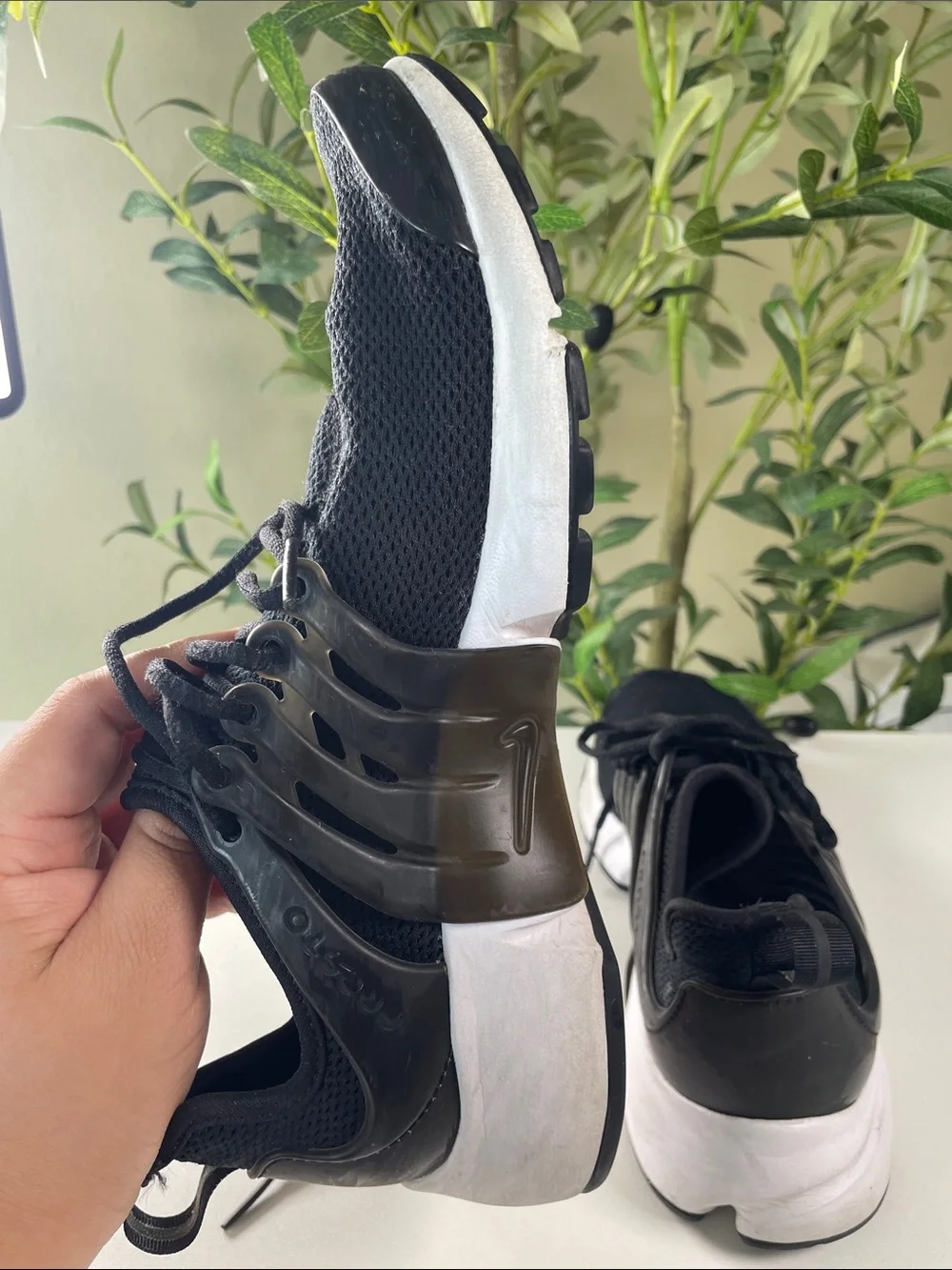 Nike Men’s Black Knit Lace-Up Sneakers with White Midsole
